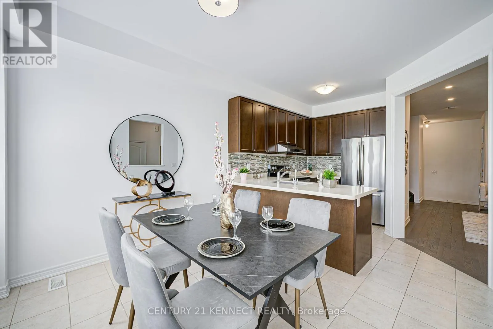 10711 WOODBINE AVENUE