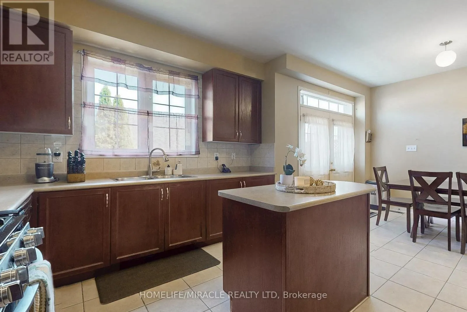 39 EVARIDGE DRIVE
