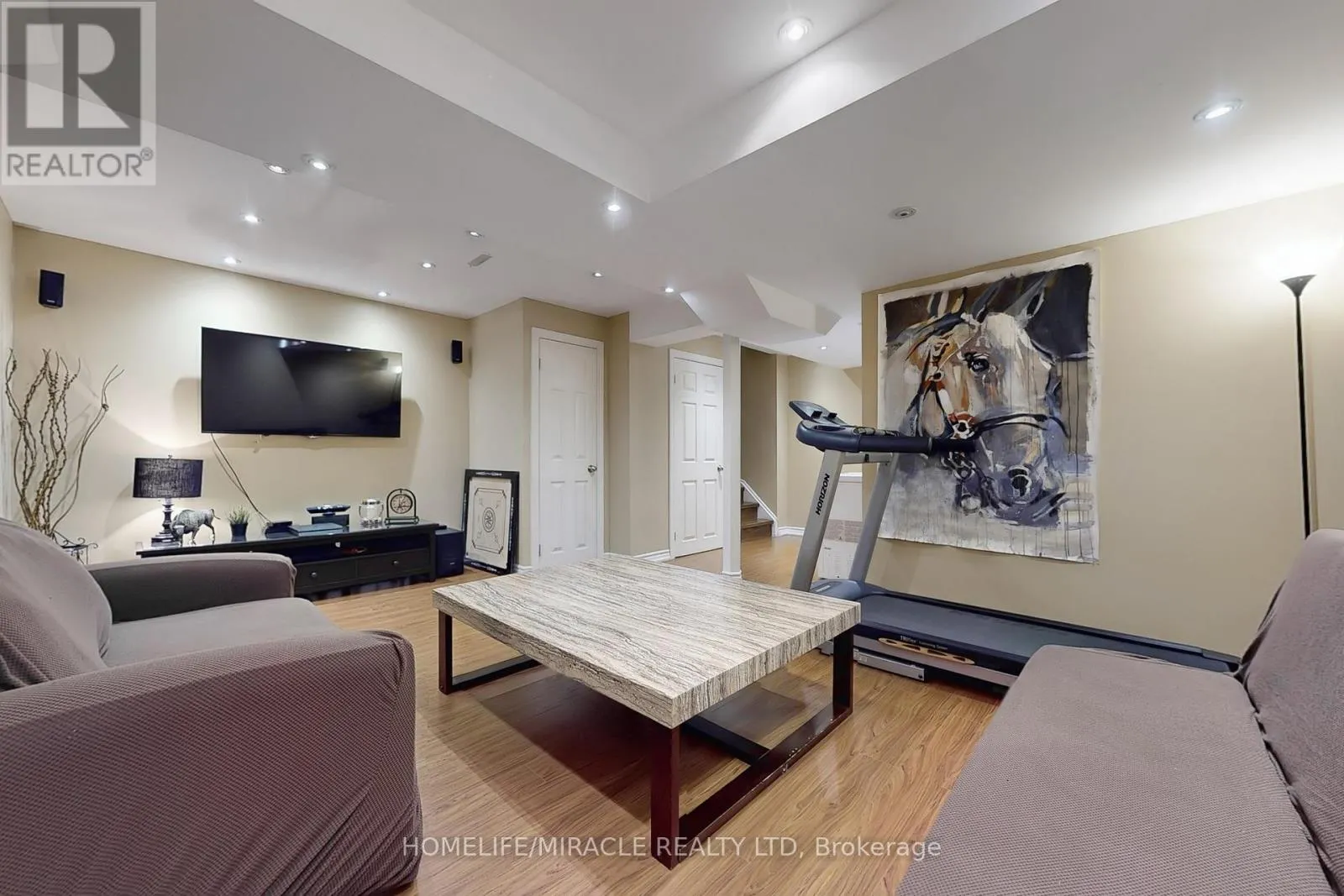 39 EVARIDGE DRIVE