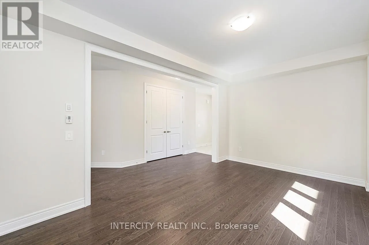 43 BOSTOCK DRIVE