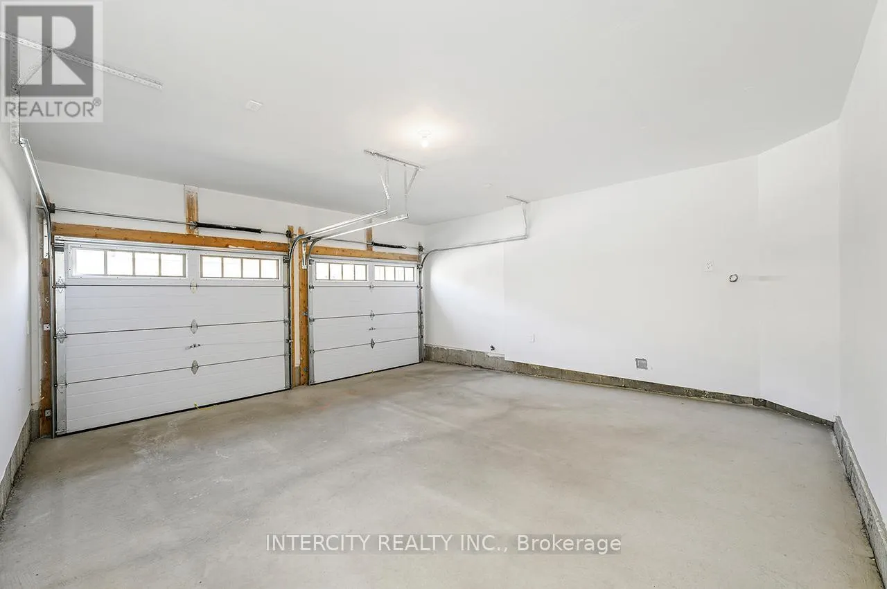43 BOSTOCK DRIVE
