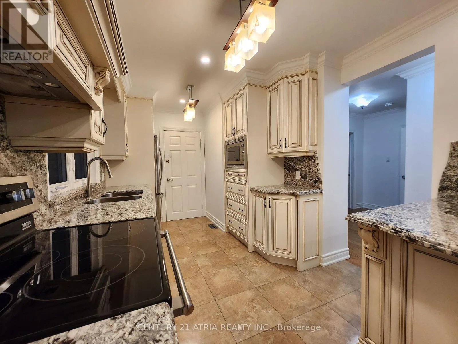 243 HARRYGAN CRESCENT
