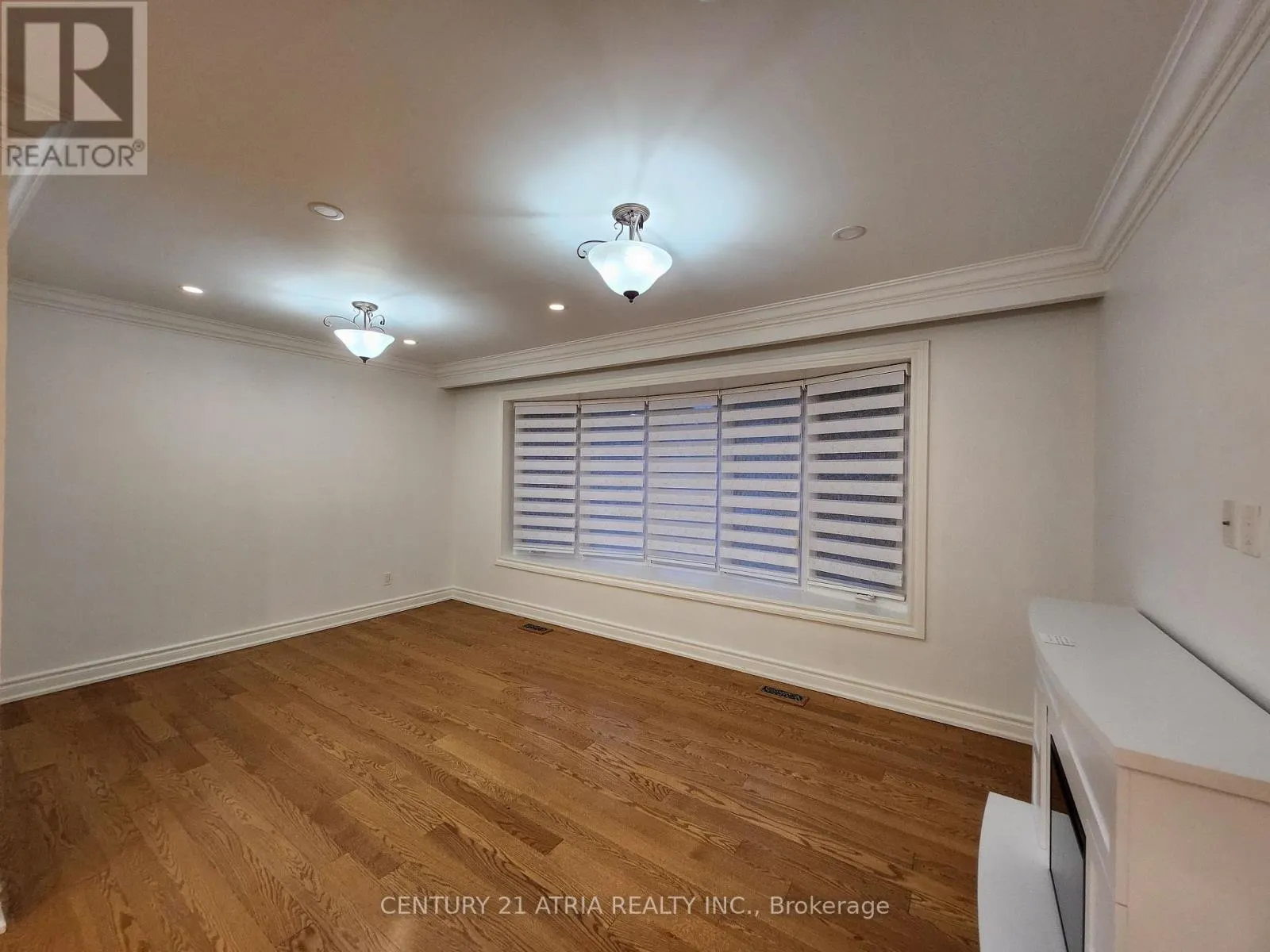 243 HARRYGAN CRESCENT