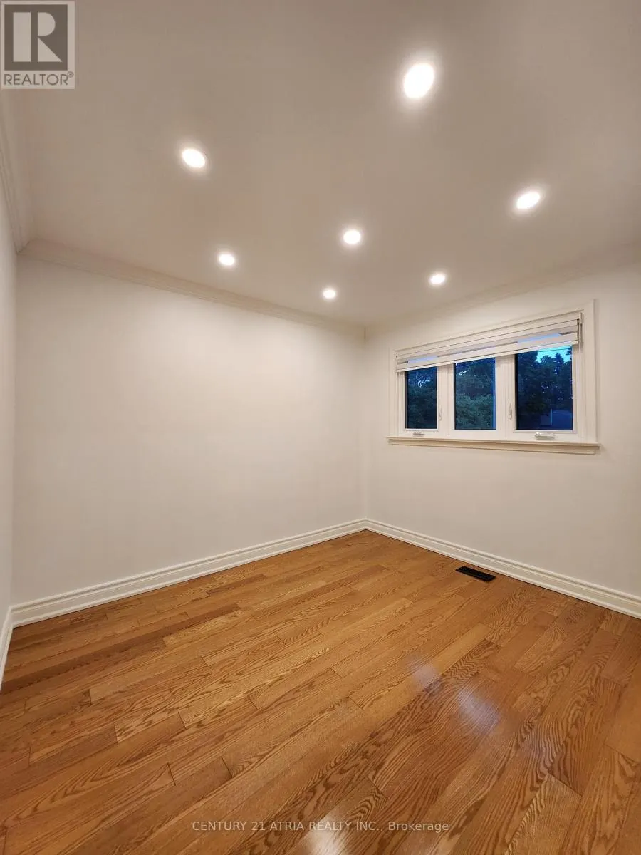 243 HARRYGAN CRESCENT