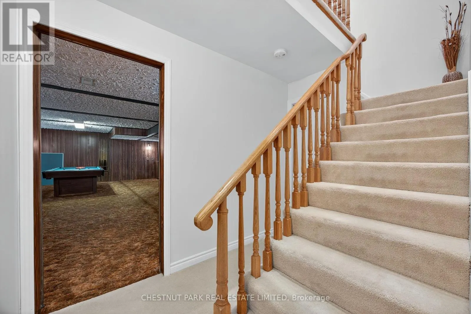 3782 WHITECAP DRIVE