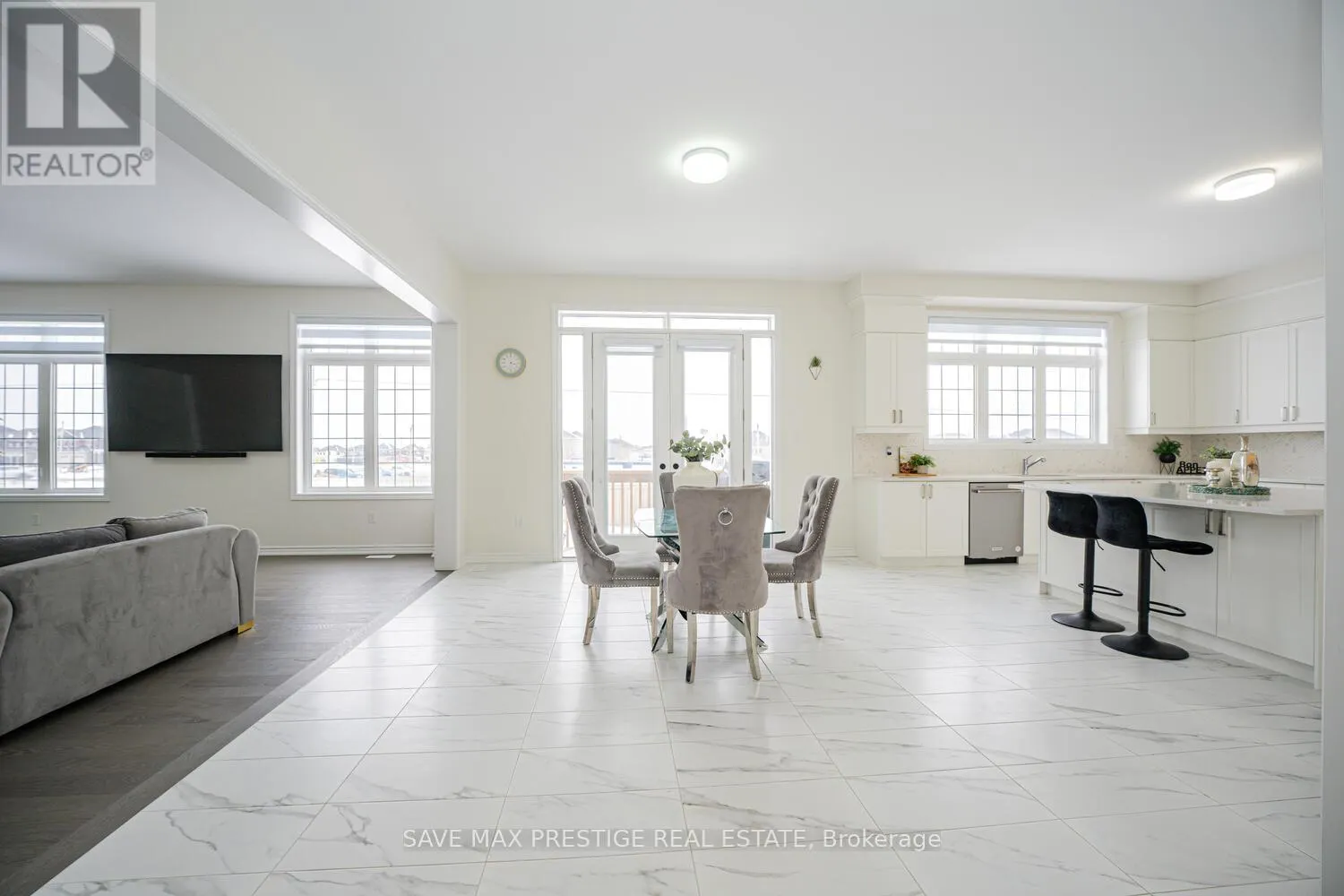 41 ORCHID CRESCENT