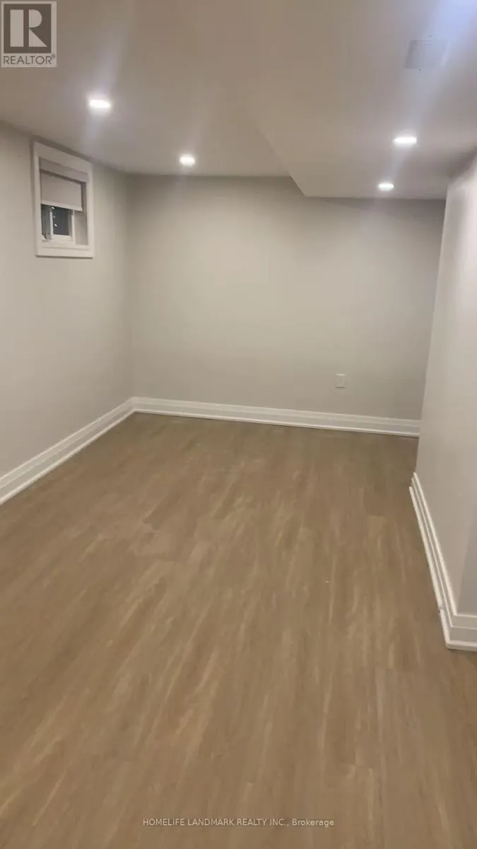 10 WINRIDGE DRIVE
