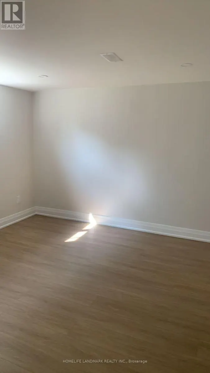 10 WINRIDGE DRIVE