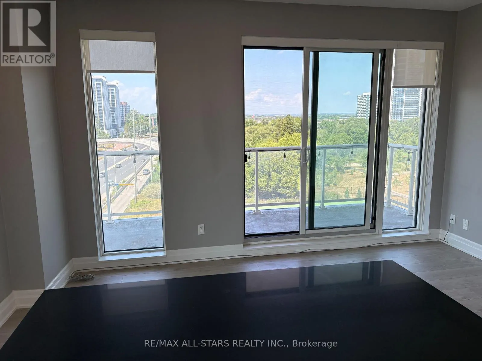 622 - 10 ROUGE VALLEY DRIVE W