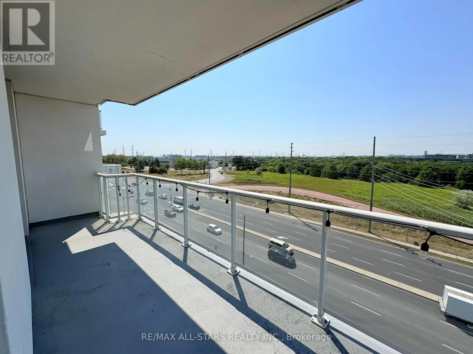 622 - 10 ROUGE VALLEY DRIVE W