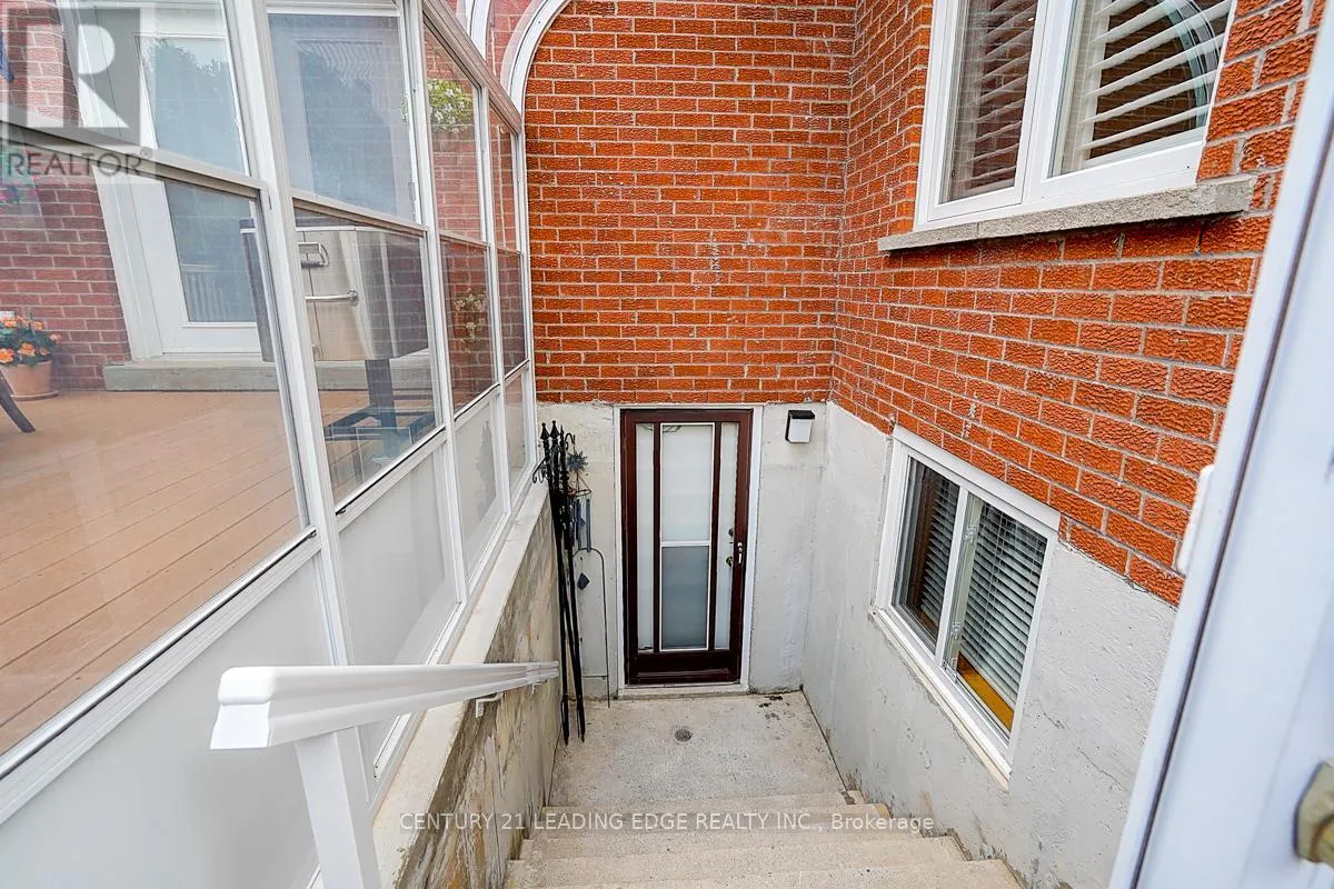 7 BROGAN COURT