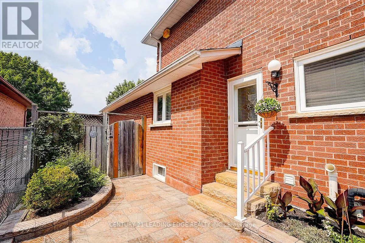 7 BROGAN COURT