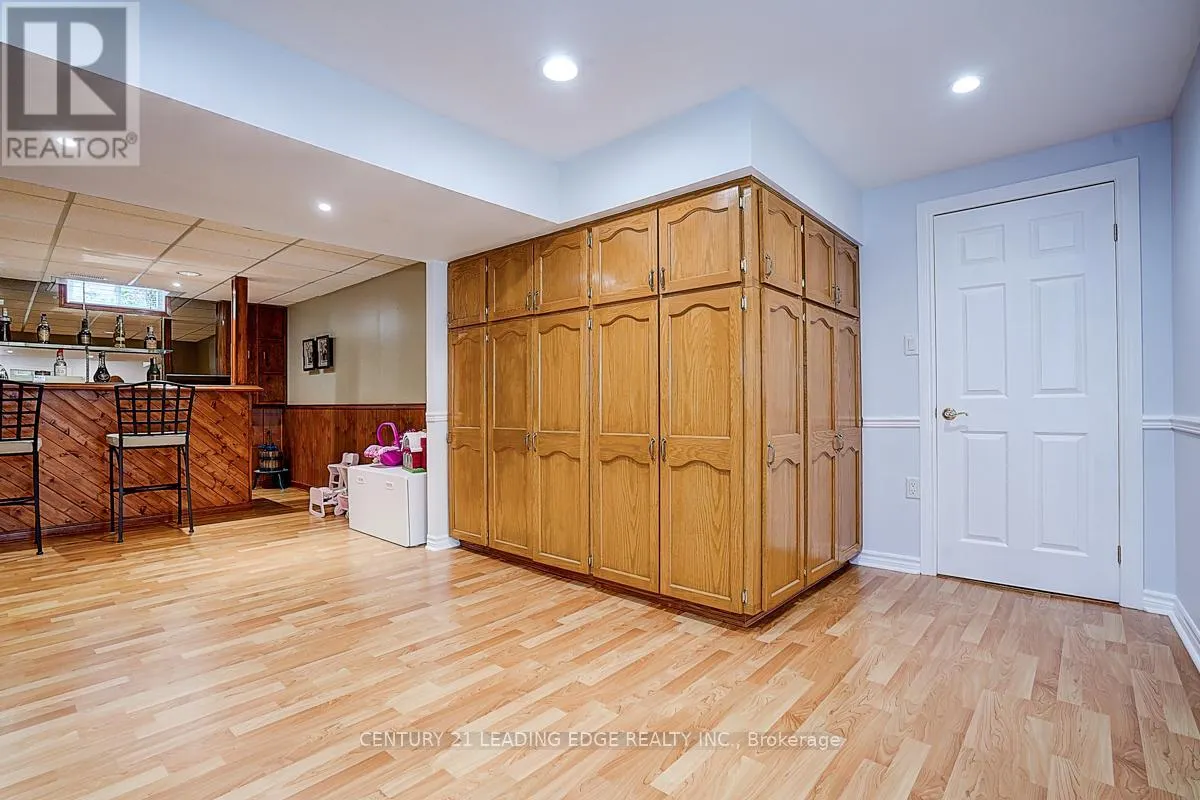 7 BROGAN COURT