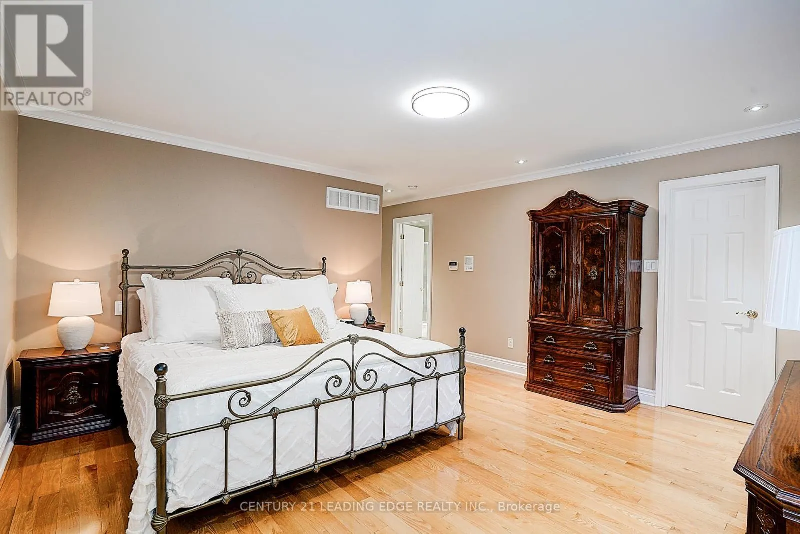 7 BROGAN COURT