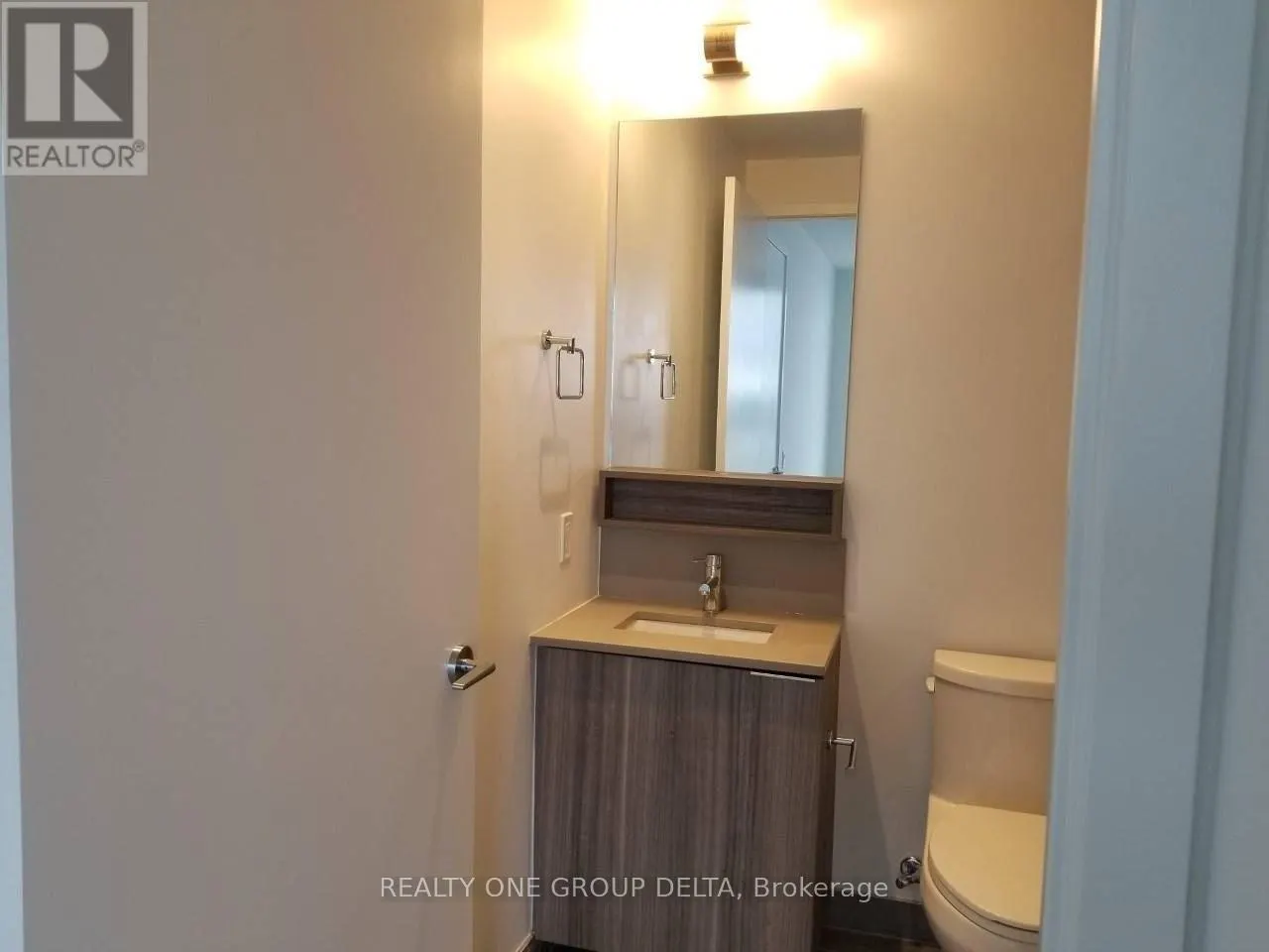4002 - 898 PORTAGE PARKWAY