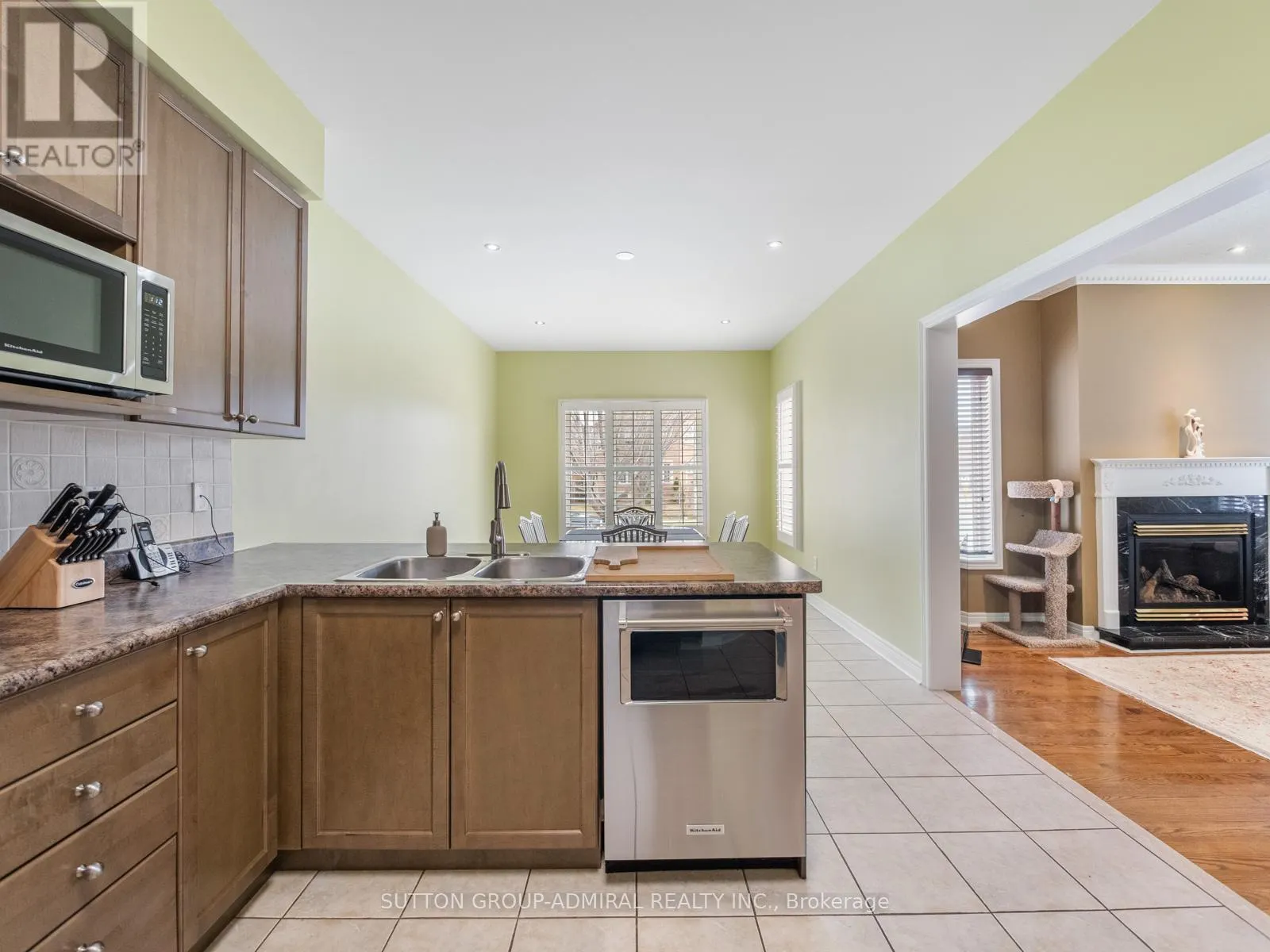 450 PLEASANT RIDGE AVENUE