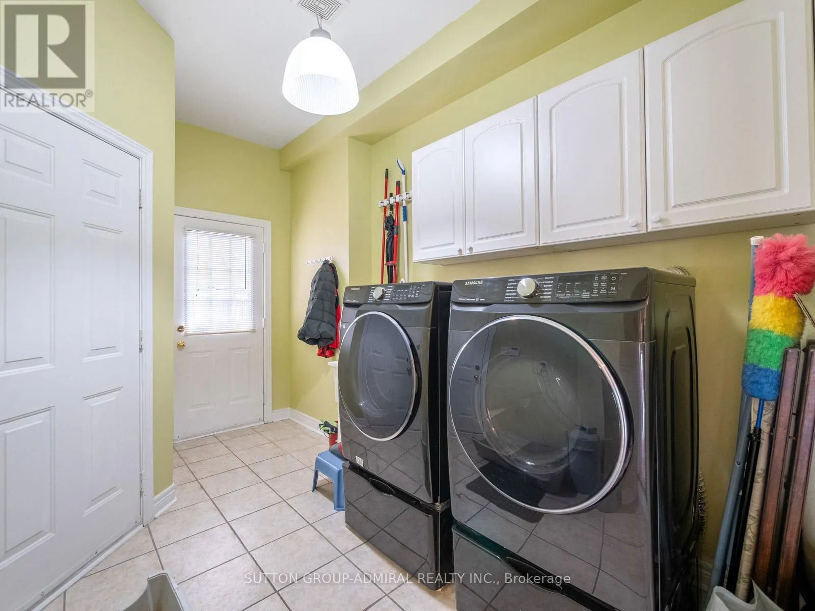 450 PLEASANT RIDGE AVENUE