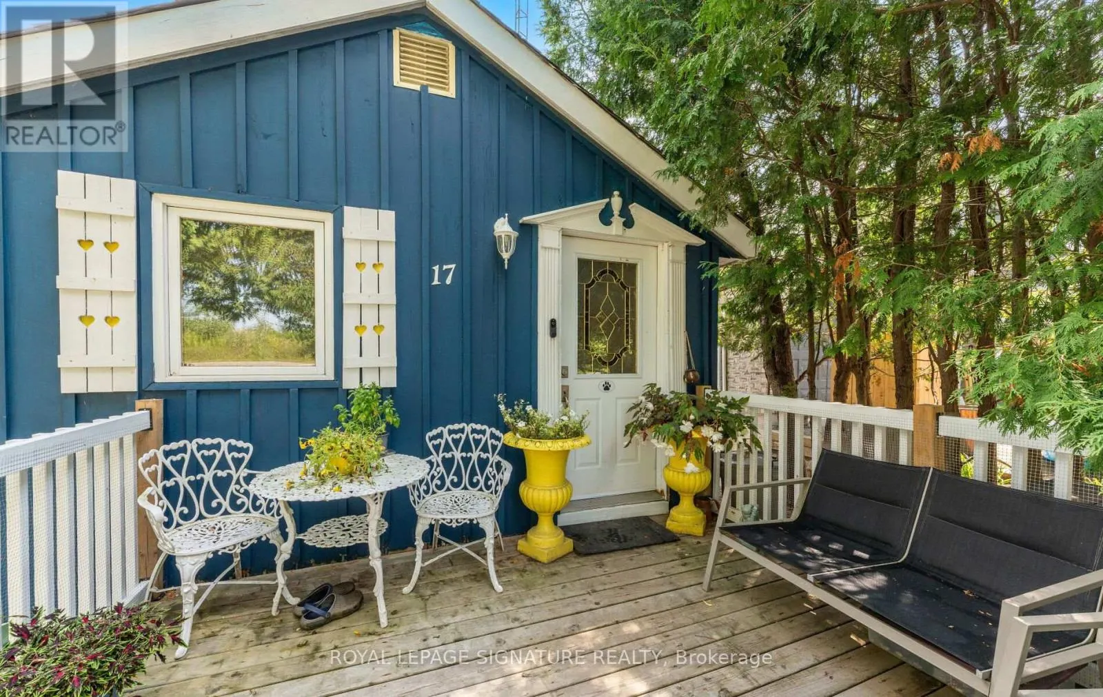 17 MUSTARD STREET