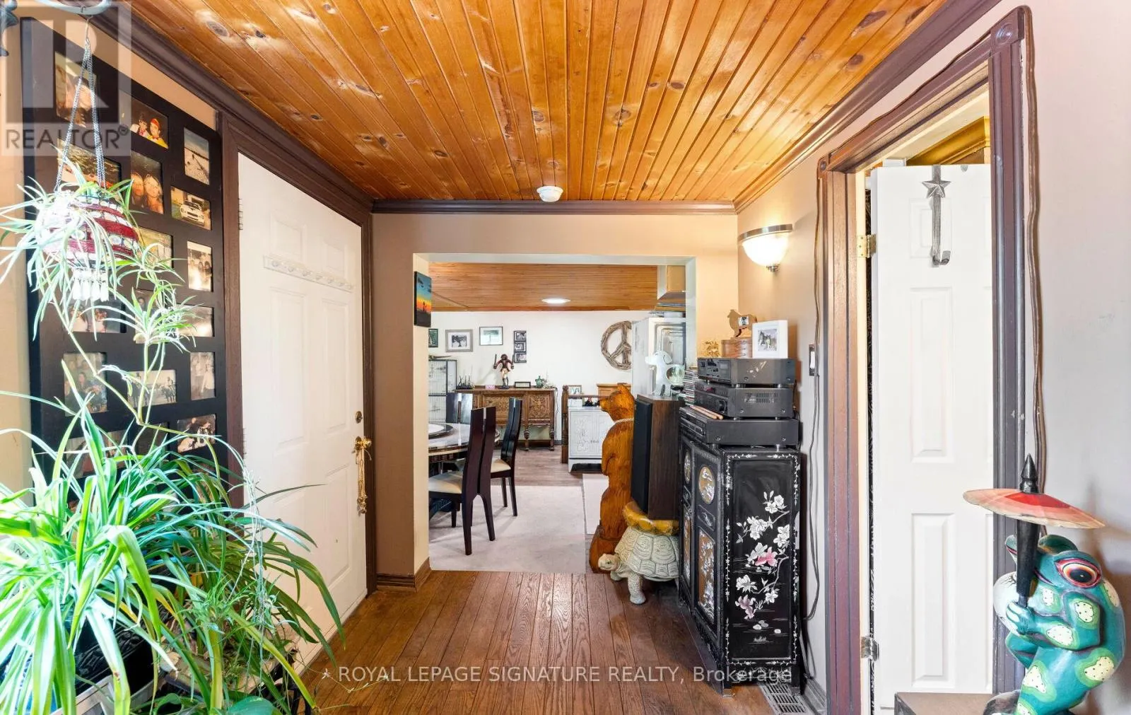 17 MUSTARD STREET