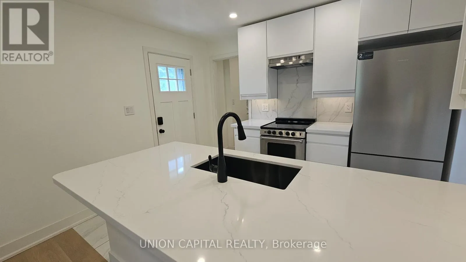 UNIT 1 - 2343 MOUNT ALBERT ROAD