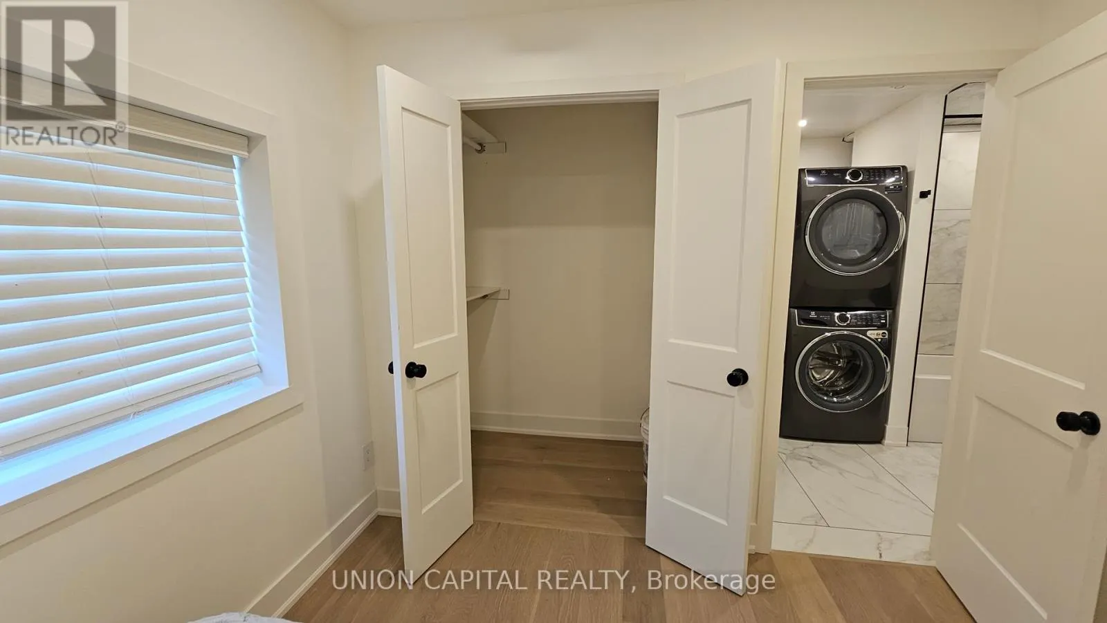 UNIT 1 - 2343 MOUNT ALBERT ROAD