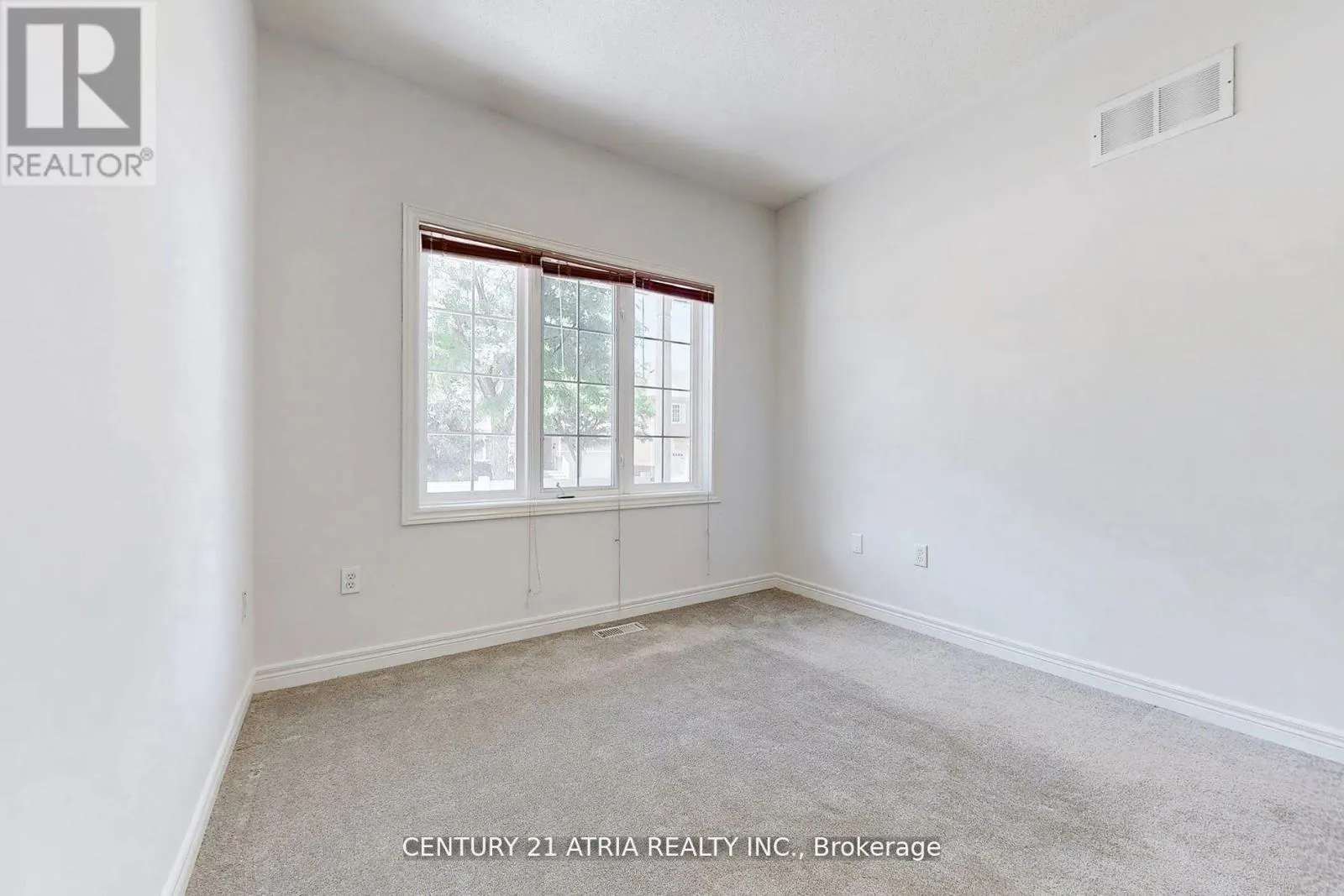 25 PALISADE CRESCENT