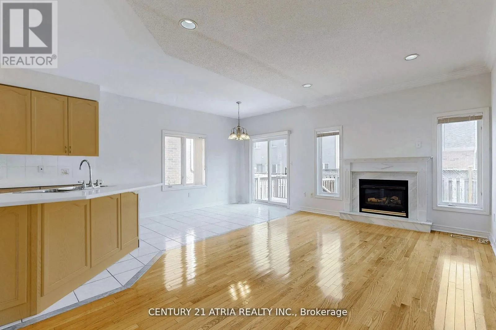 25 PALISADE CRESCENT