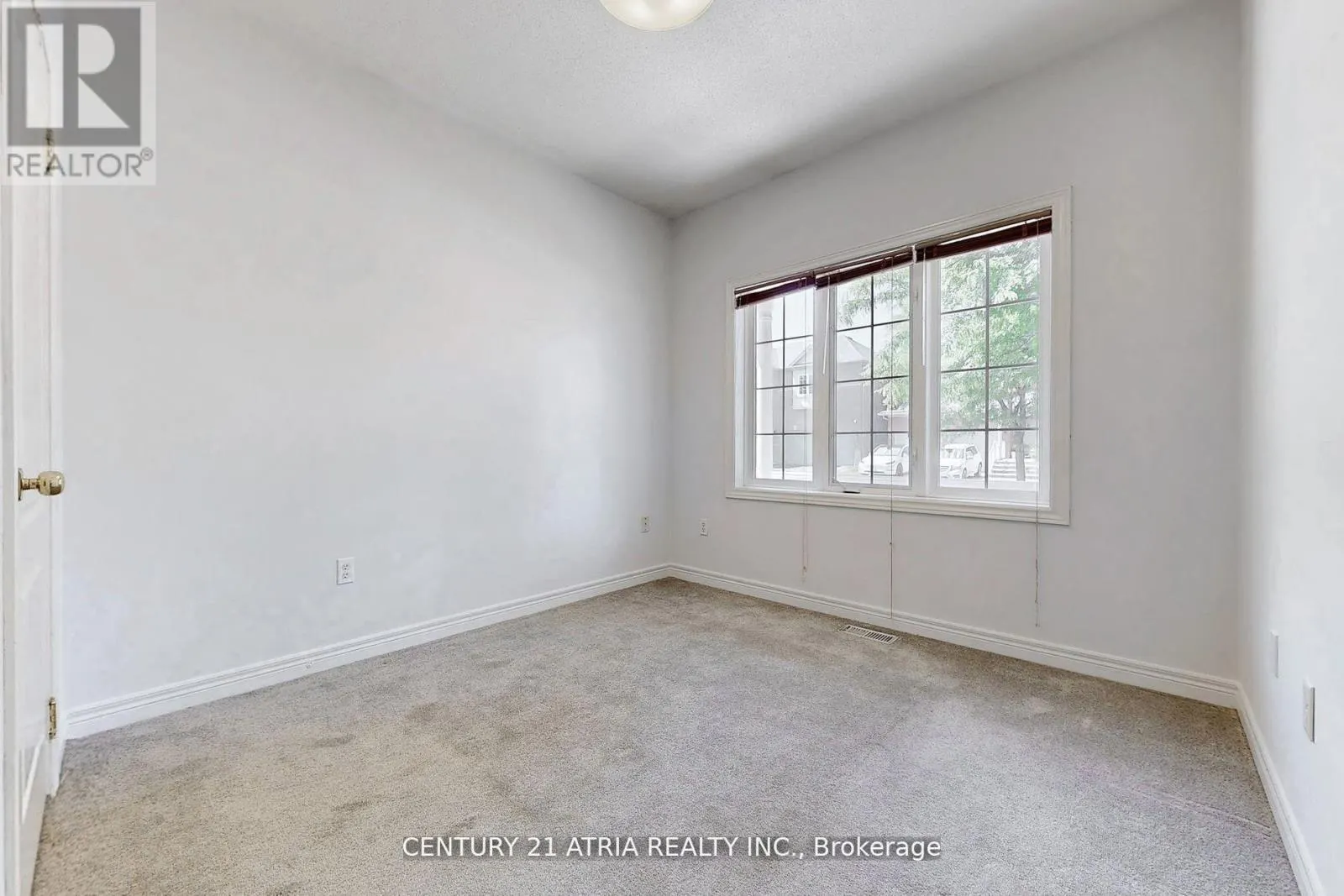 25 PALISADE CRESCENT