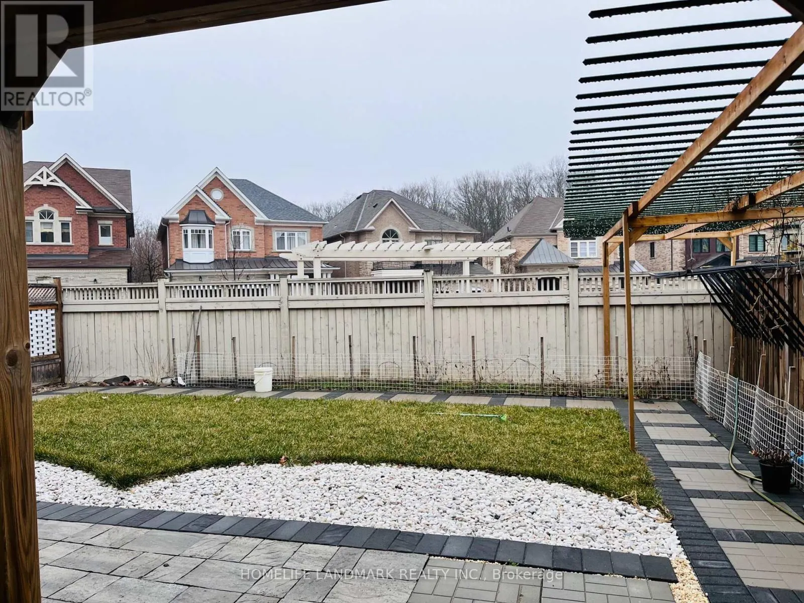 BSMT - 21 PLANTAIN LANE