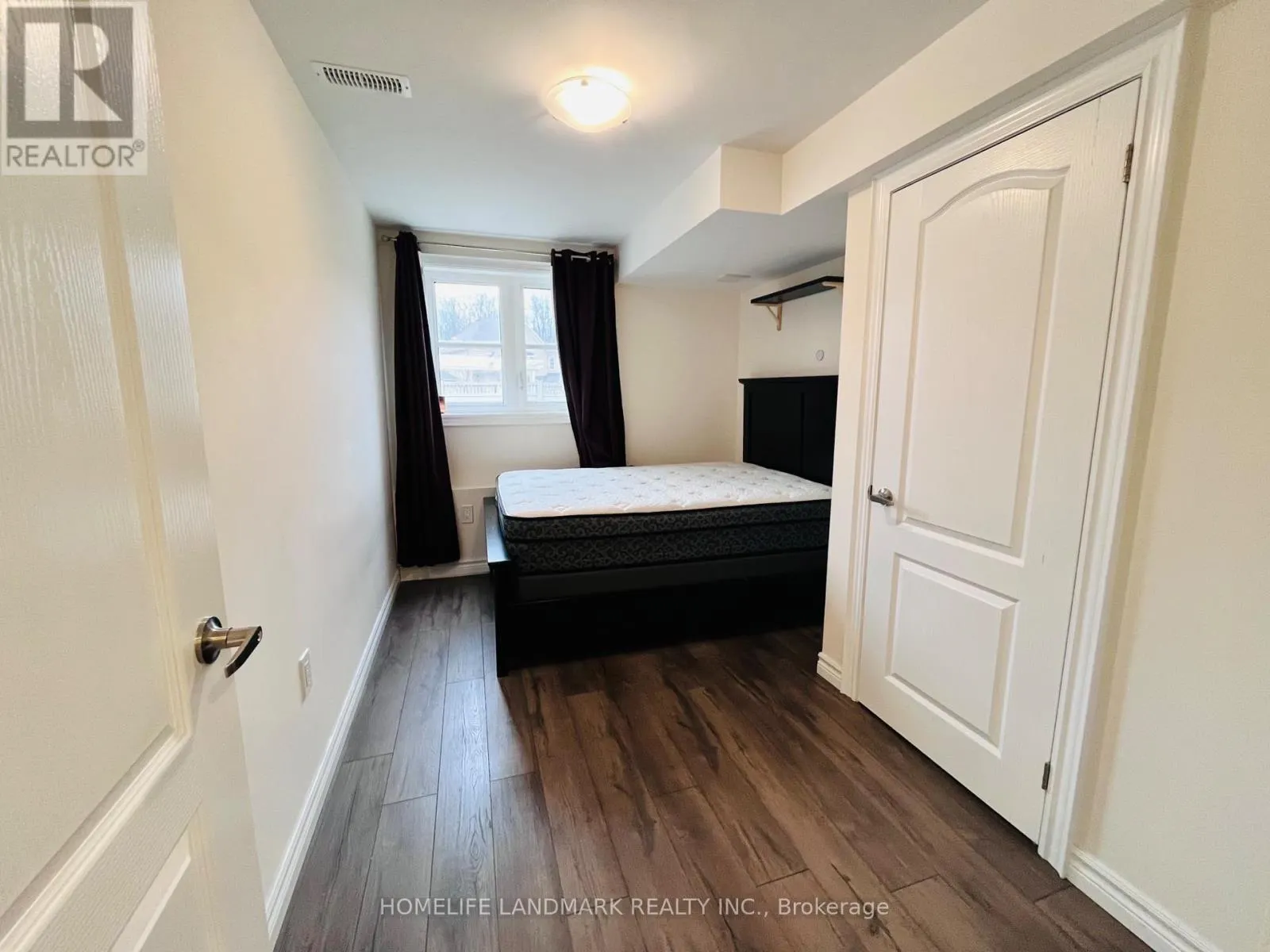 BSMT - 21 PLANTAIN LANE