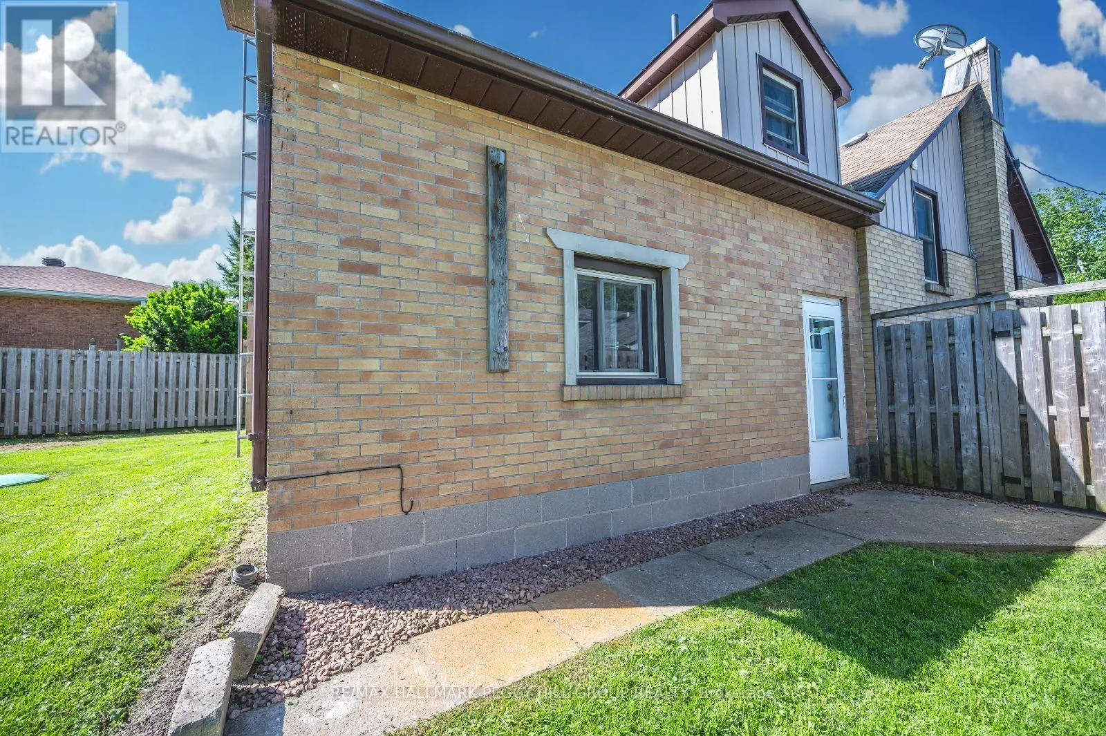 2139 ADJALA-TECUMSETH TOWNLINE