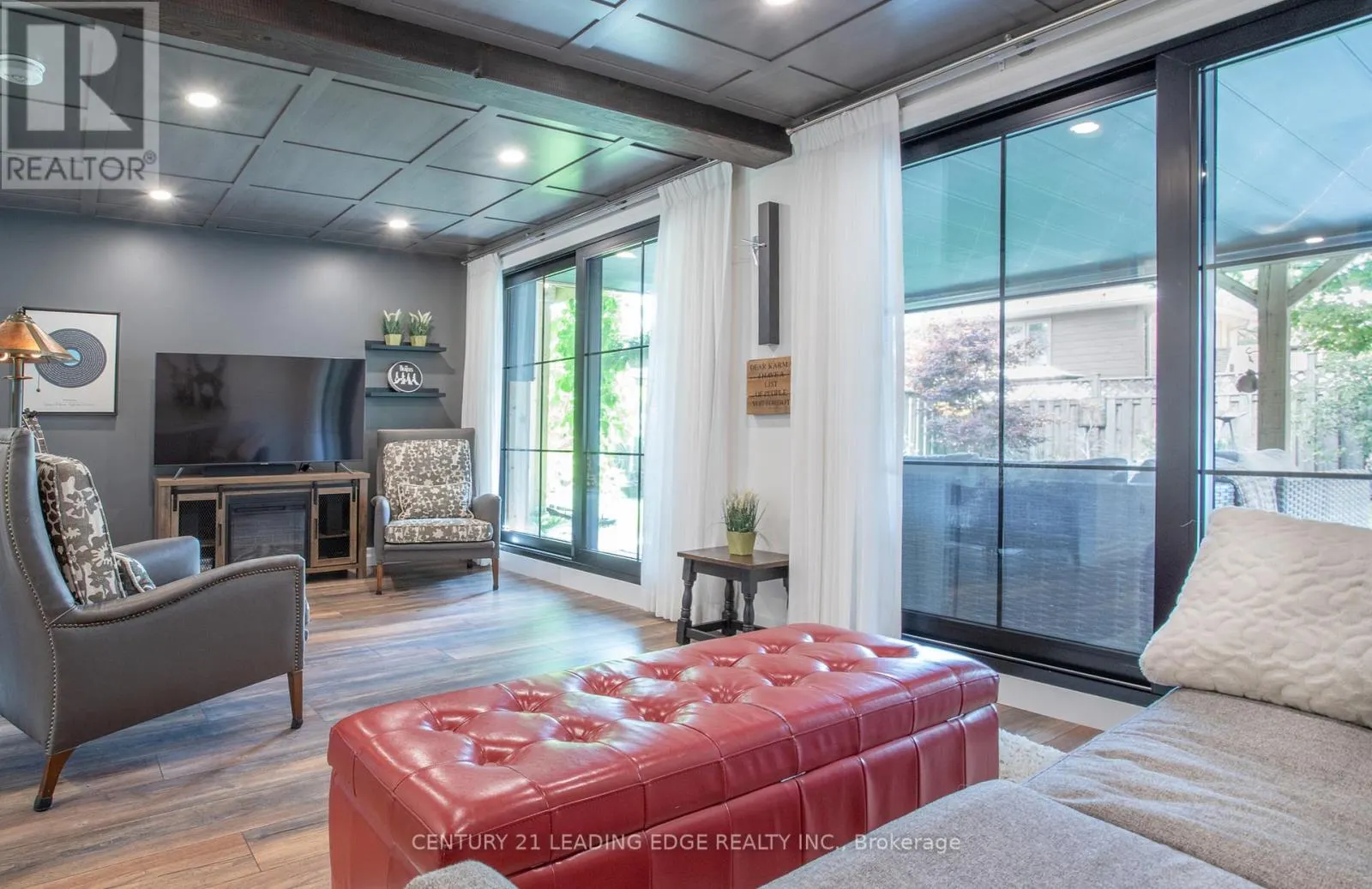 12 BALSON BOULEVARD