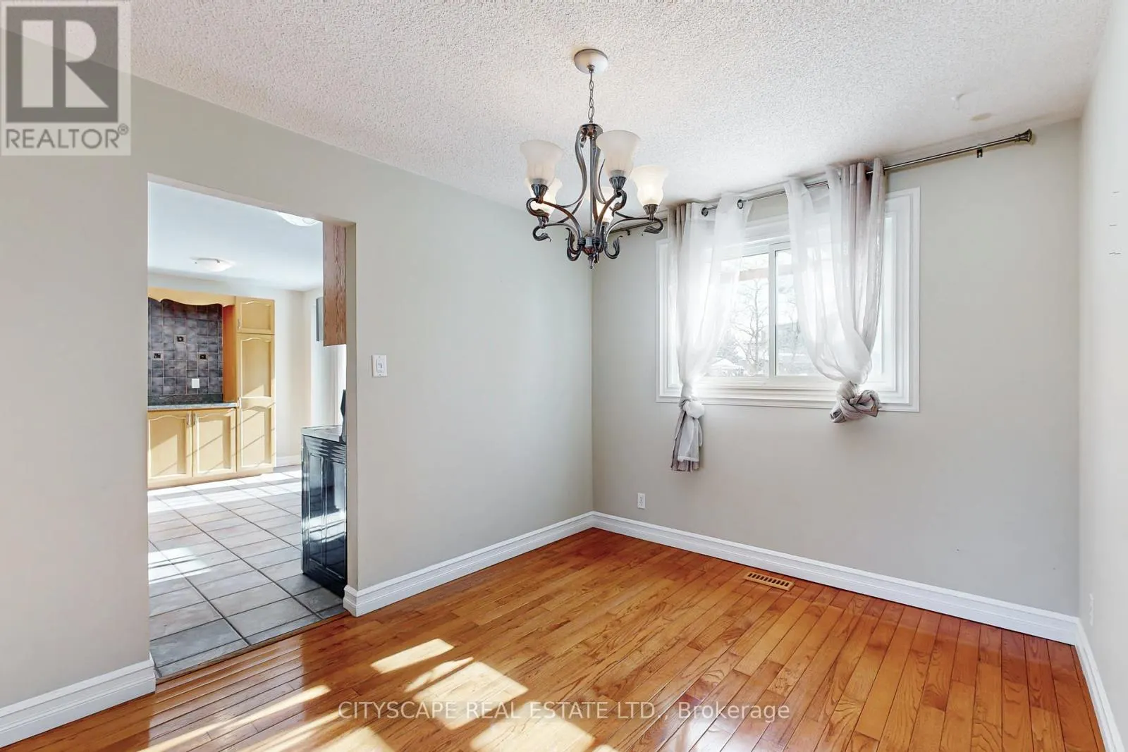 65 RIVERGLEN DRIVE