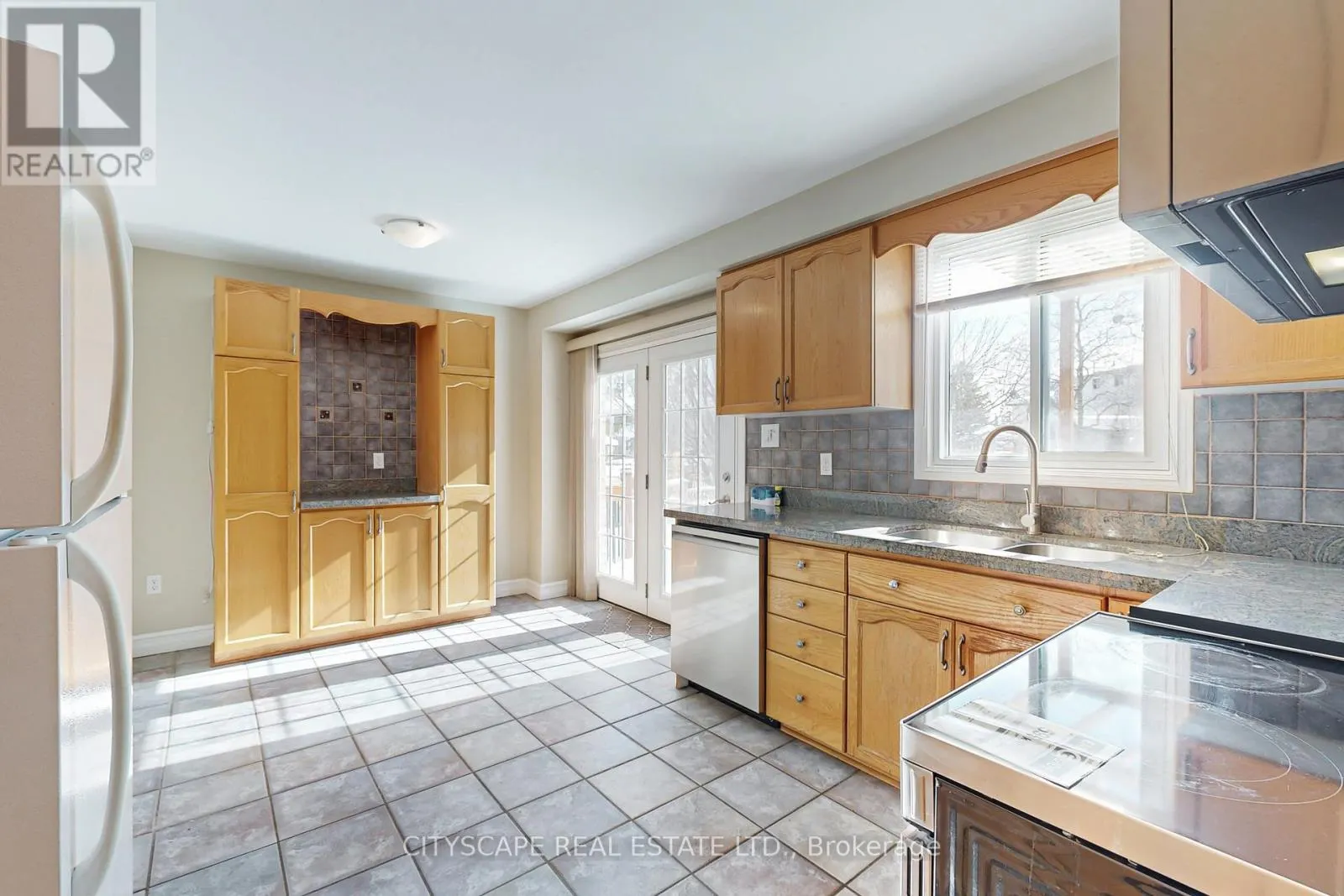 65 RIVERGLEN DRIVE