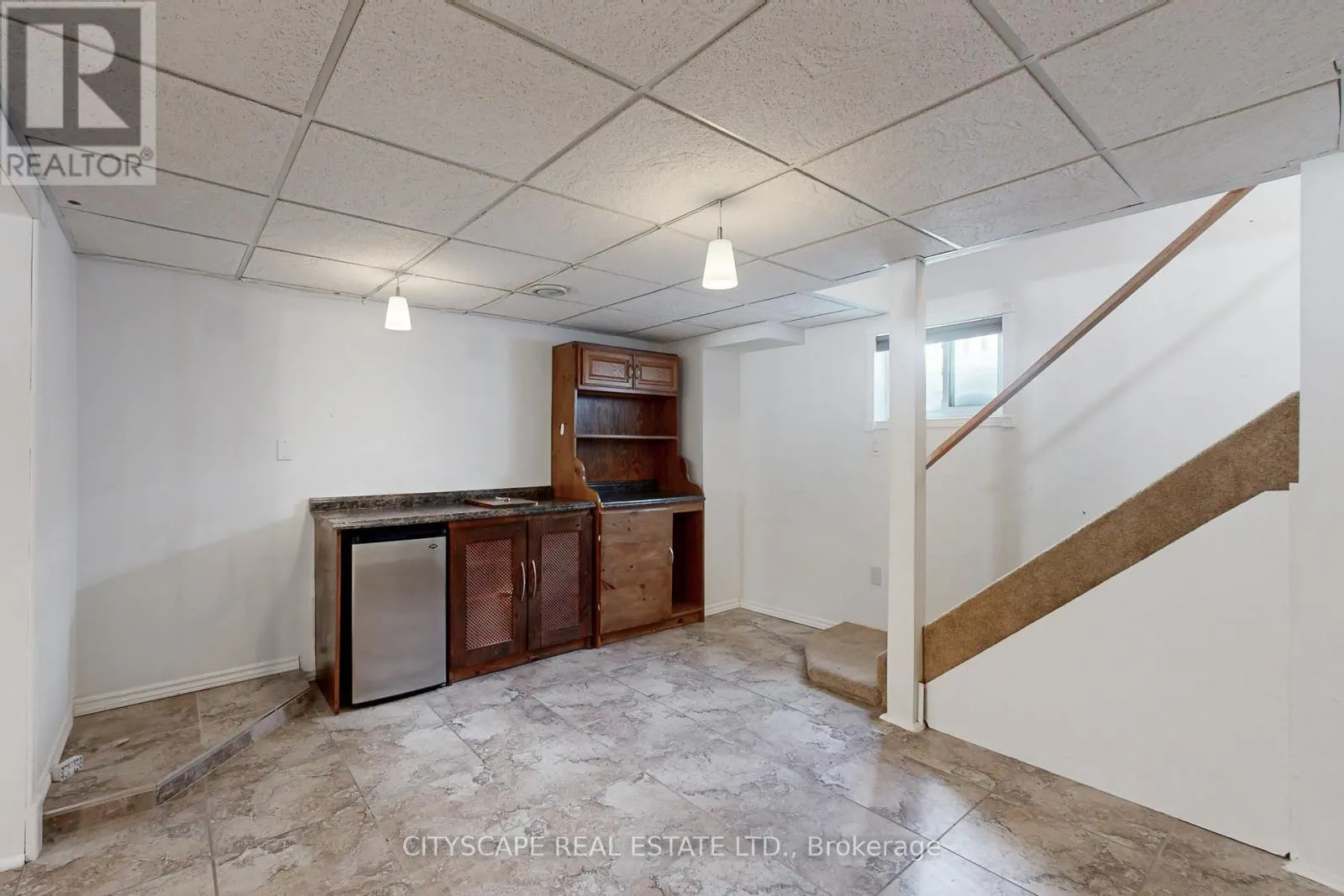 65 RIVERGLEN DRIVE