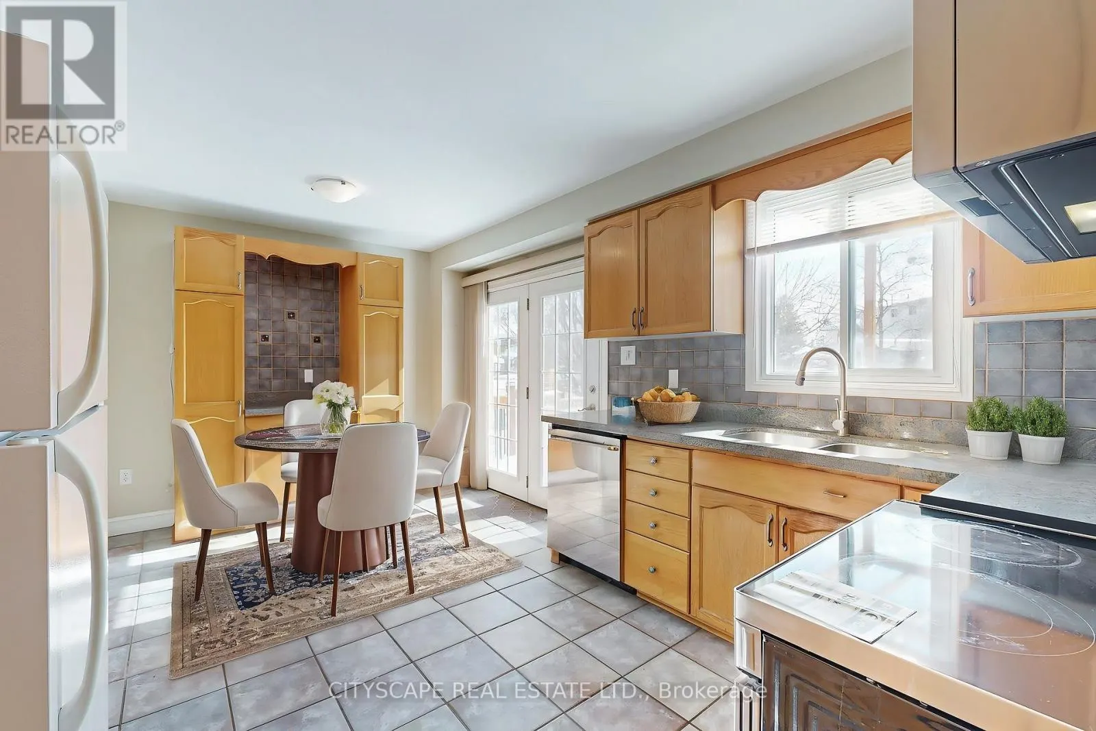 65 RIVERGLEN DRIVE