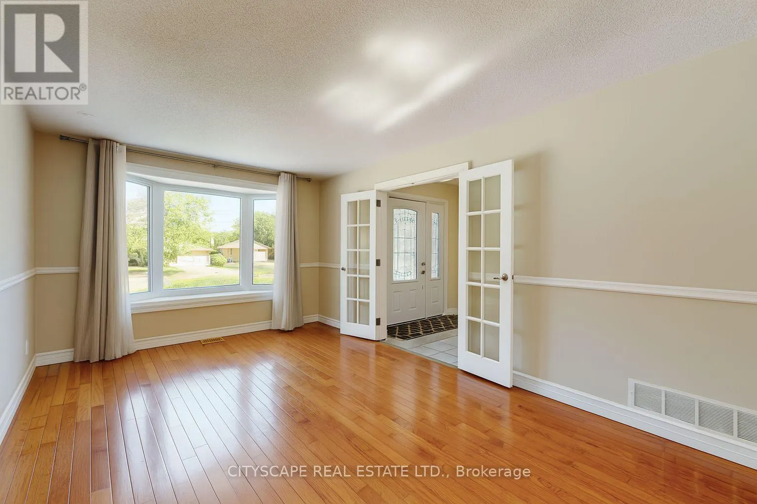 65 RIVERGLEN DRIVE