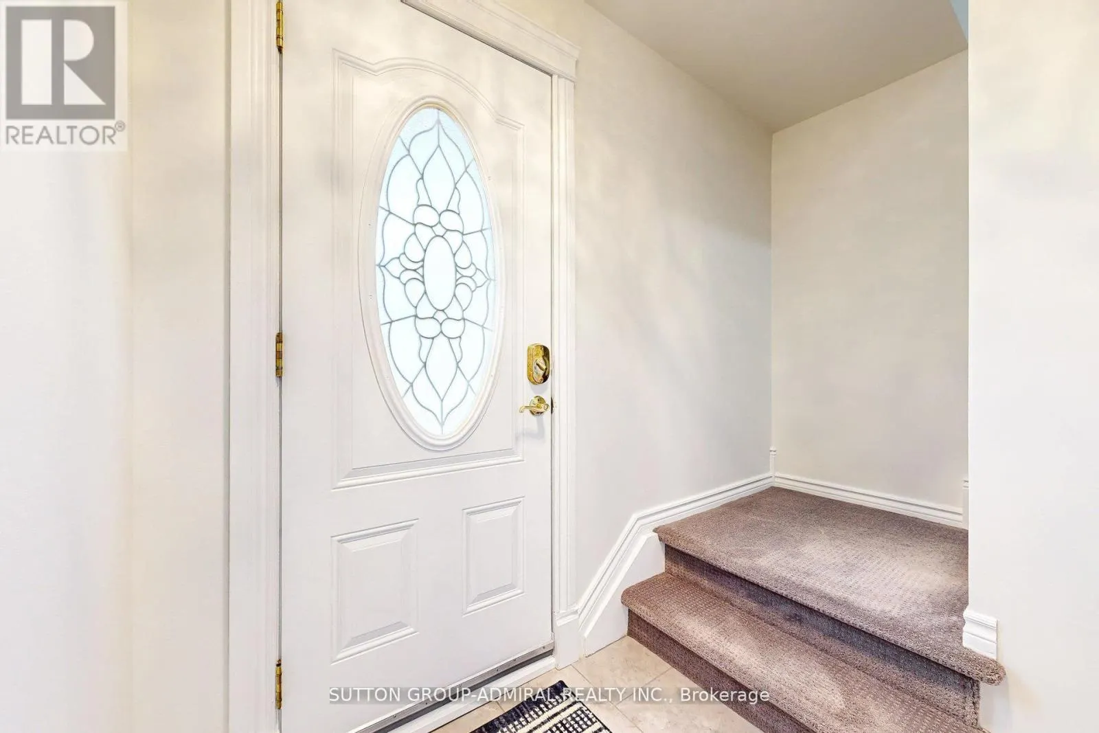 15 GLASS DRIVE