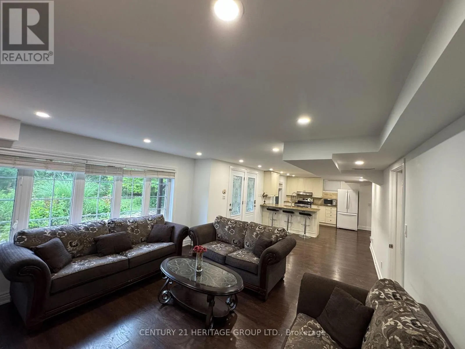 229 WILLIS DRIVE