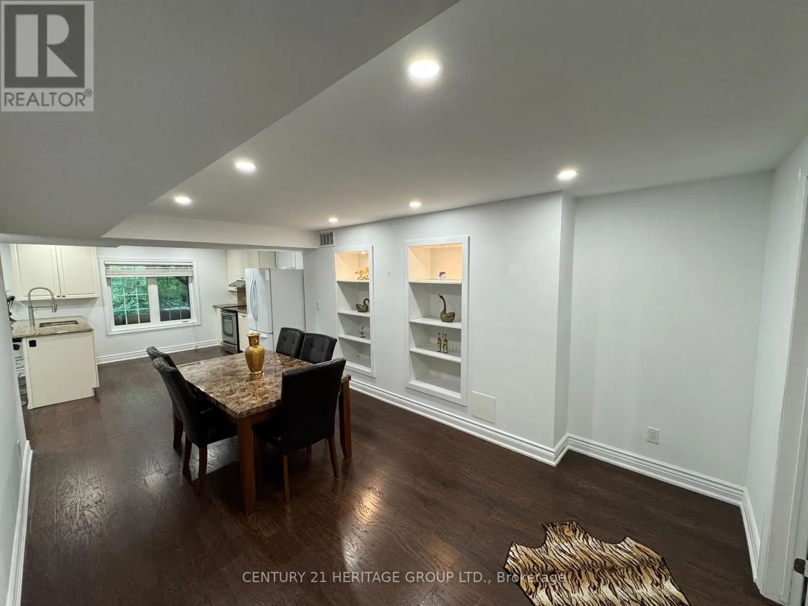 229 WILLIS DRIVE