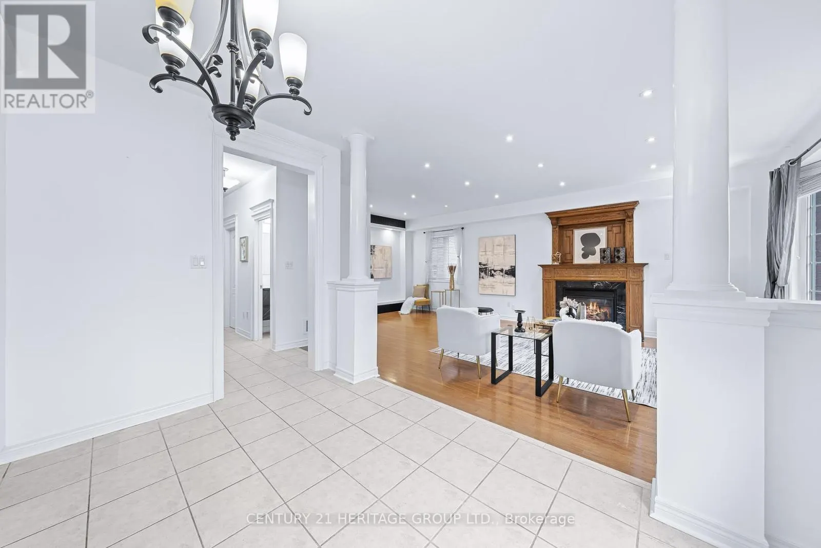 229 WILLIS DRIVE