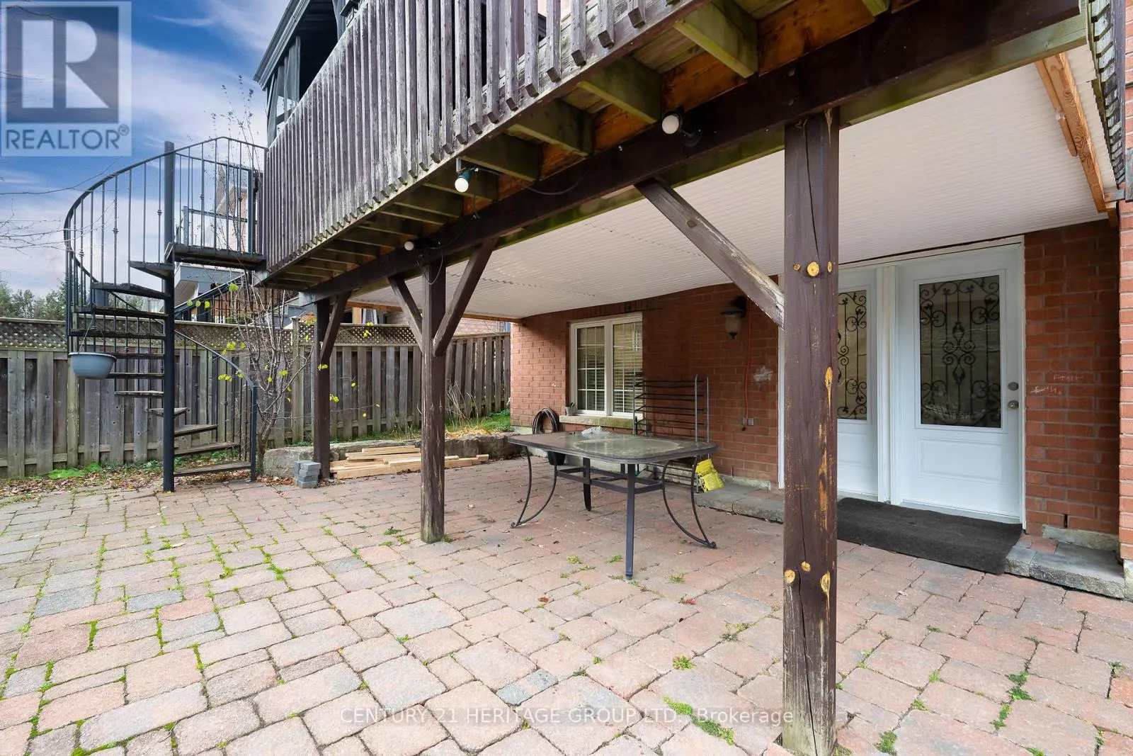 229 WILLIS DRIVE