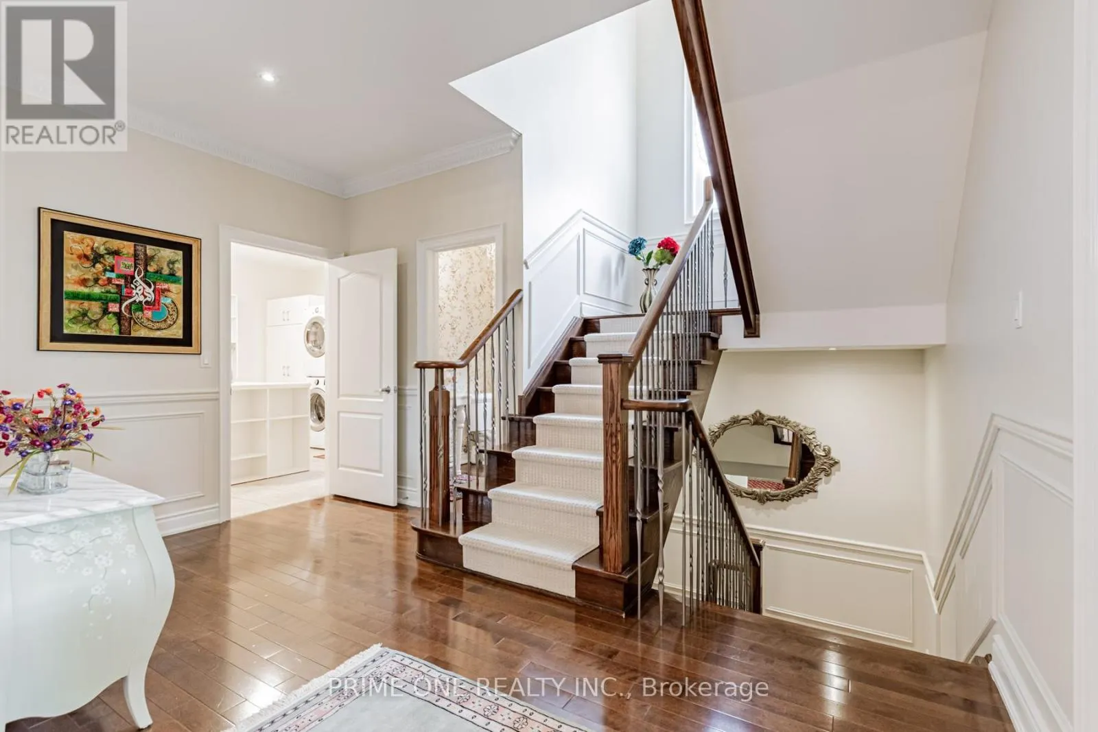 19 RIDGESTONE DRIVE