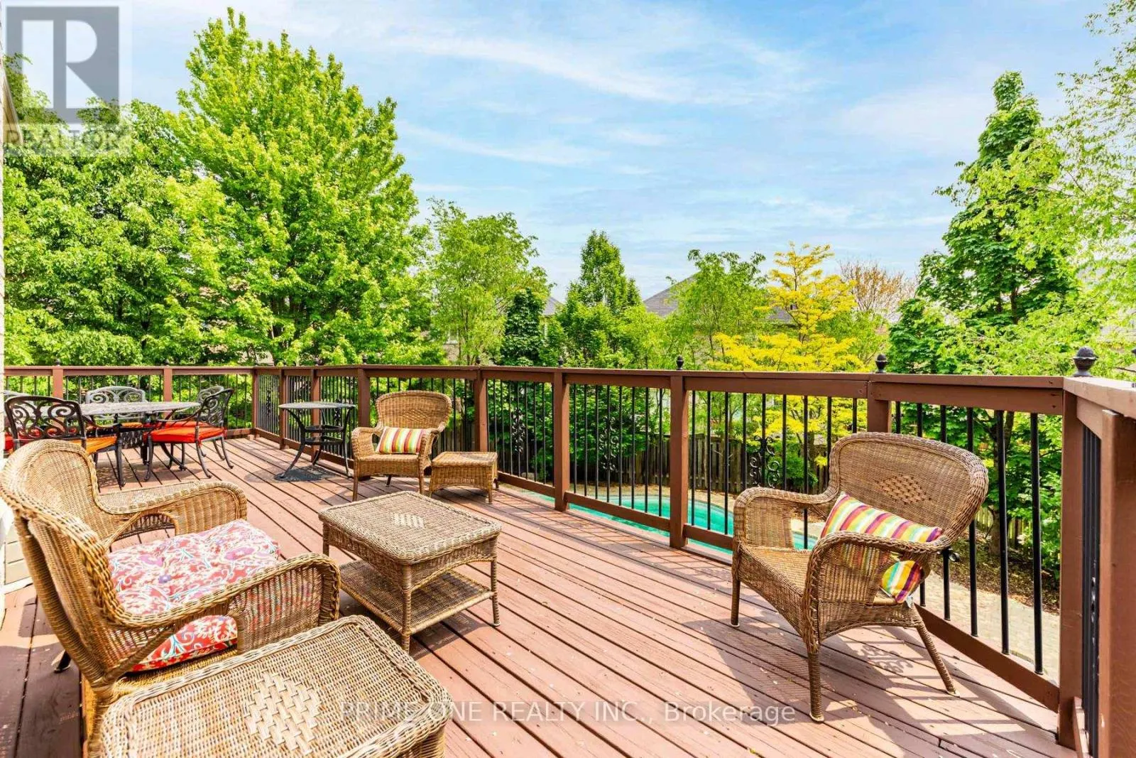19 RIDGESTONE DRIVE