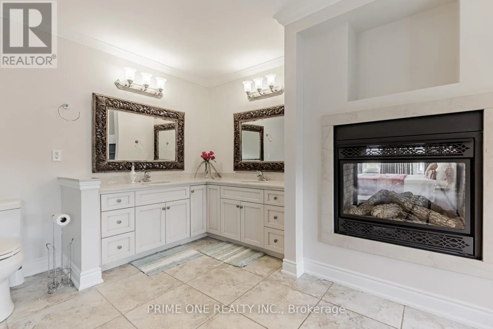 19 RIDGESTONE DRIVE