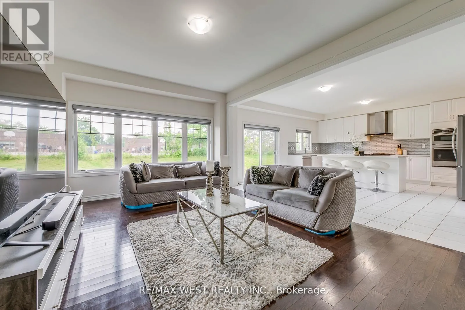 286 DANNY WHEELER BOULEVARD