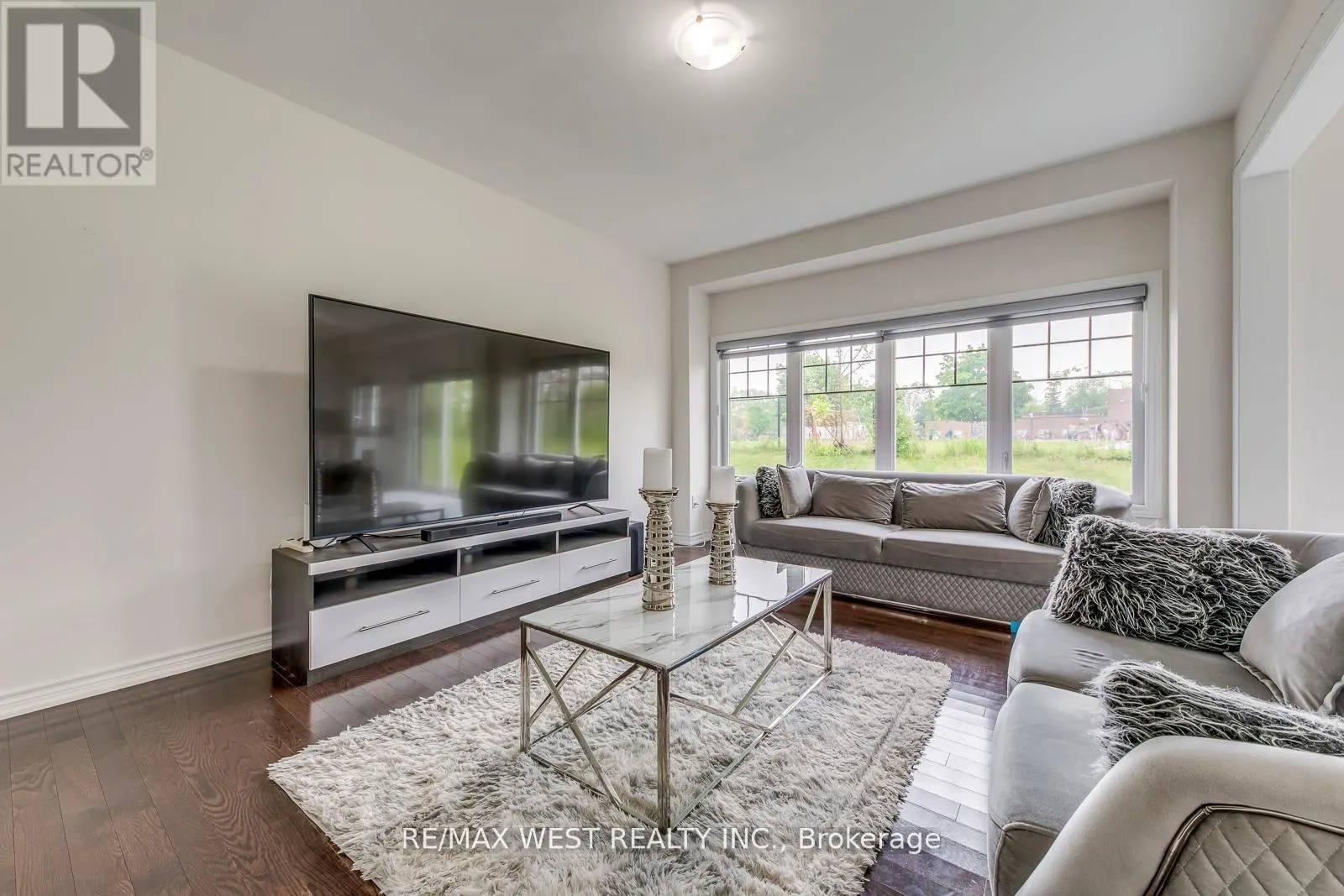 286 DANNY WHEELER BOULEVARD