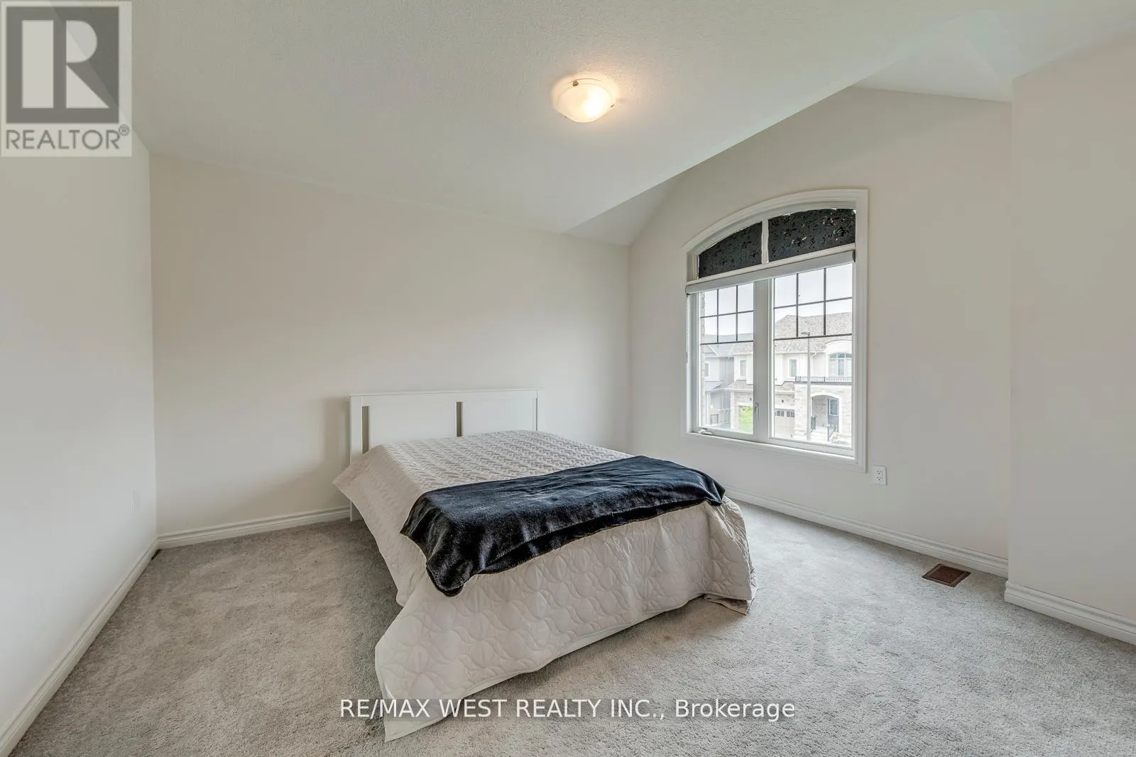 286 DANNY WHEELER BOULEVARD