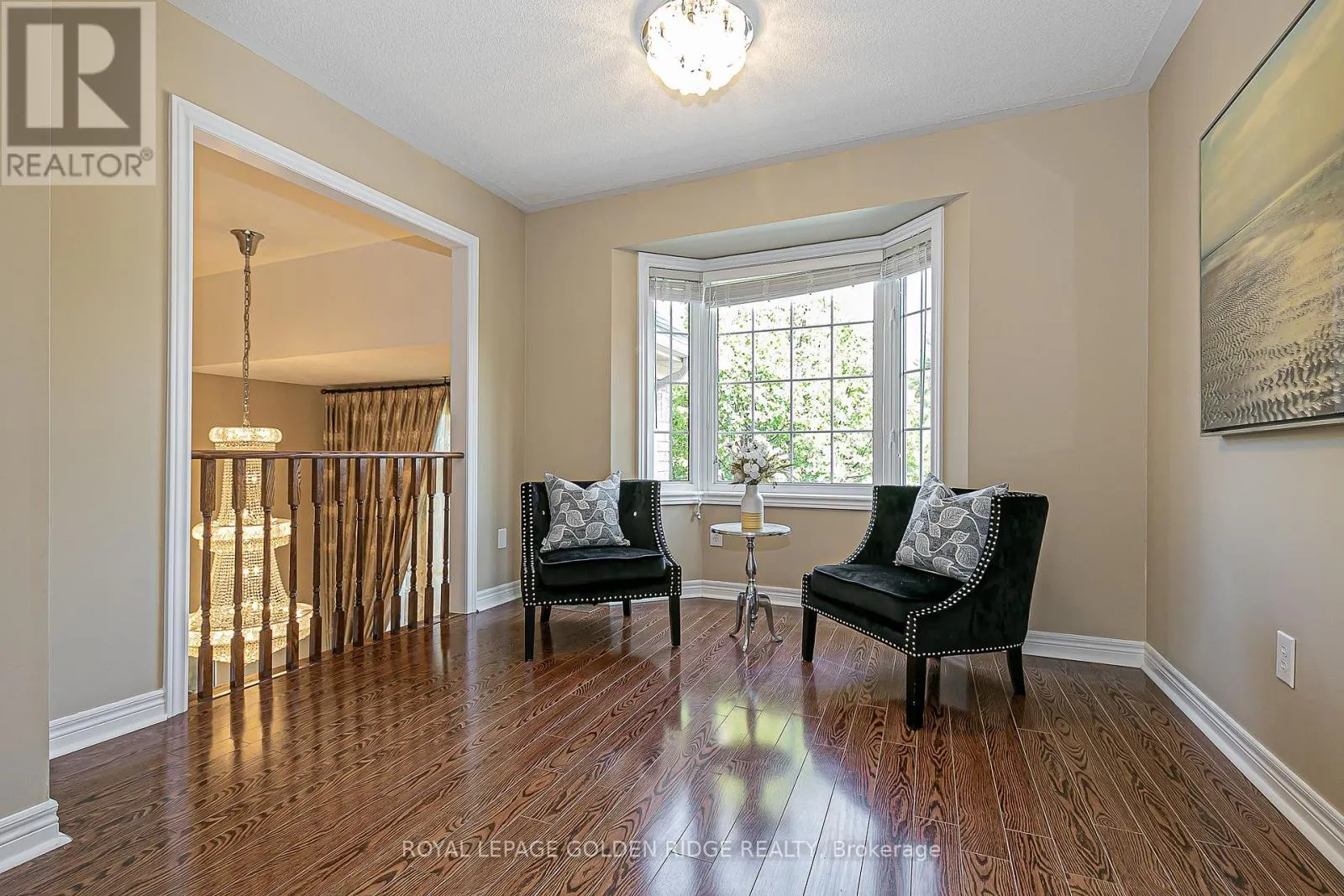 12 GOLDEN MEADOW DRIVE