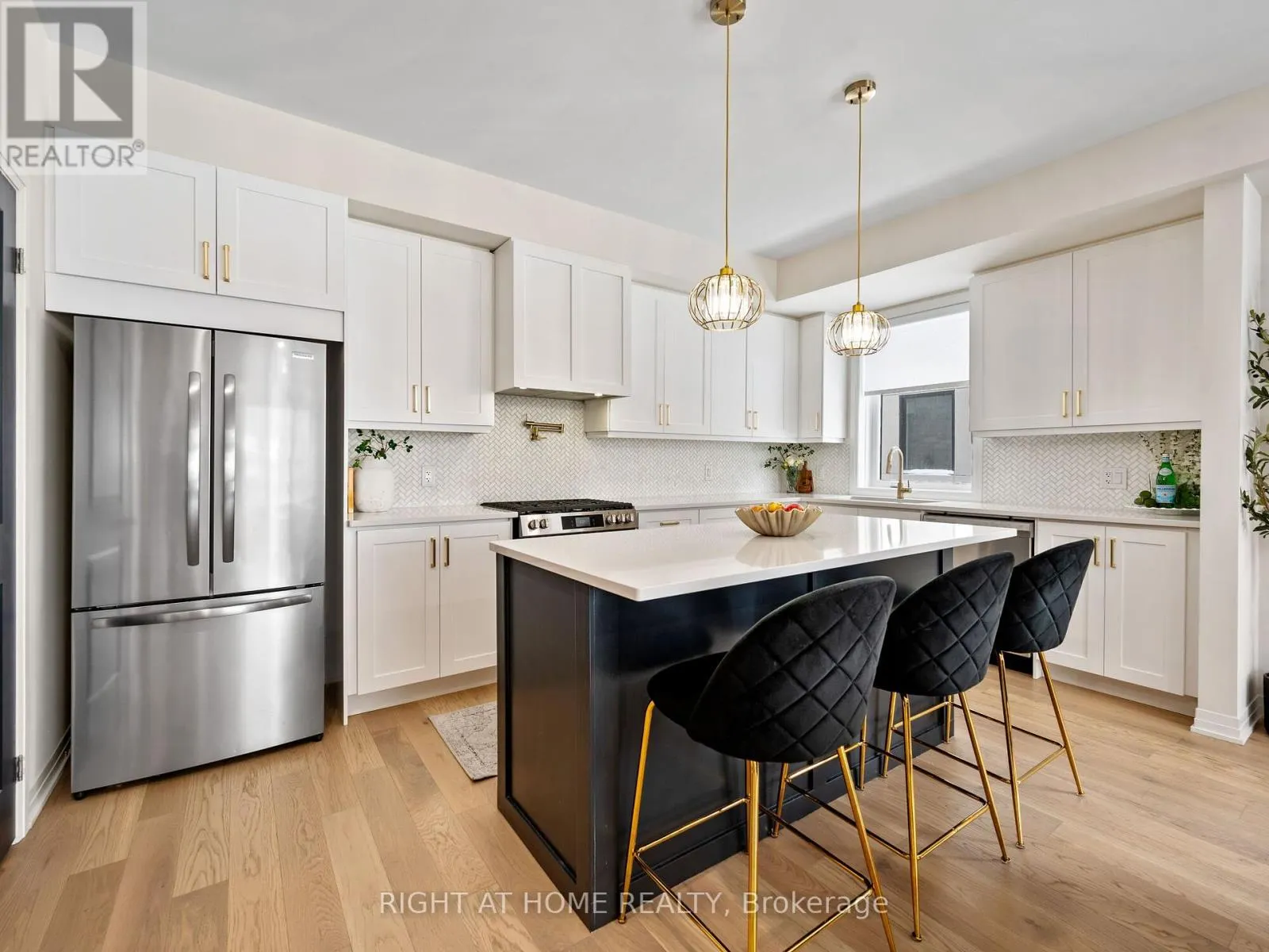 8-50 BAYNES WAY